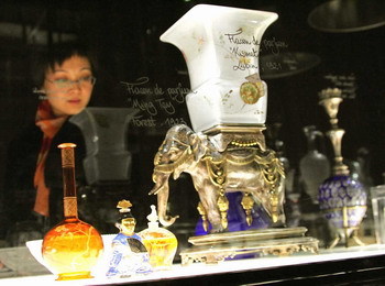 法國水晶藝術(shù)珍品即將亮相中國，杭州工藝品進出口公司推動文化交流新篇章